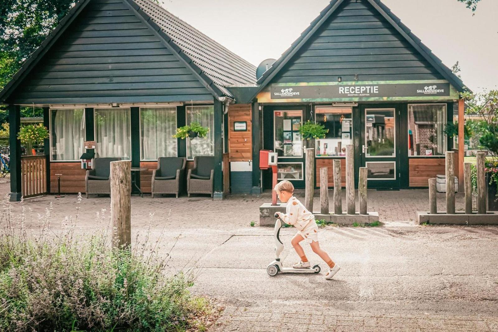 Vakantiepark Sallandshoeve Nieuw-Heeten Exterior foto