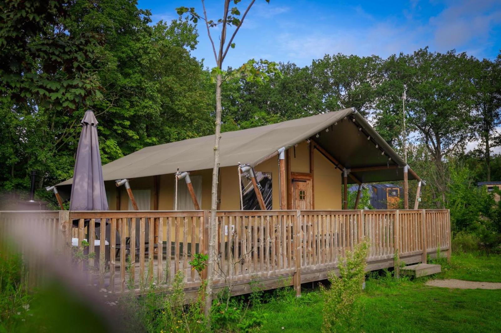 Vakantiepark Sallandshoeve Nieuw-Heeten Exterior foto